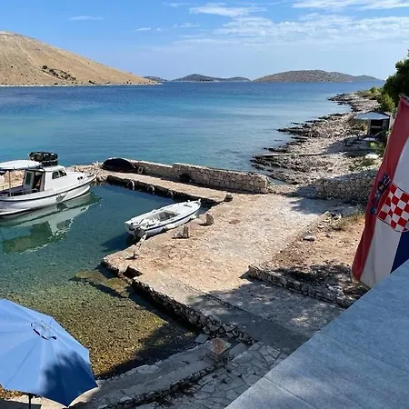 Secluded Fisherman's Cove Vrulje, Kornati - 22346 בית נופש *